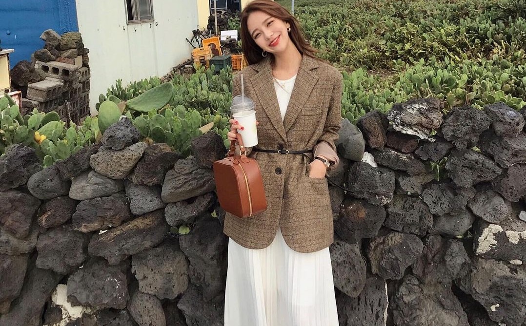 Màu của năm Nhâm Dần 2022 là màu gì? Tết mặc gì, làm nail gì cho đẹp?