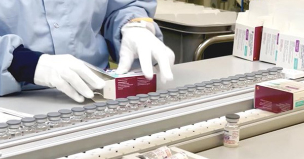 Evusheld - "siêu vaccine" vừa được Bộ Y tế cấp phép sử dụng, hiệu quả đến 83% chỉ vài giờ sau tiêm