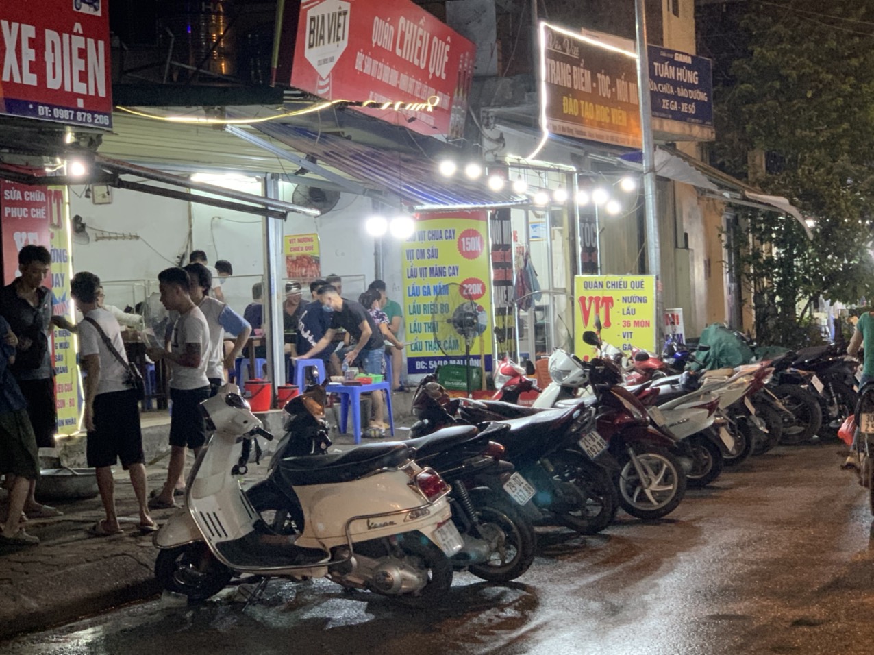 Từ 15/3 Hà Nội cho phép nhà hàng, hàng ăn mở cửa sau 21 giờ