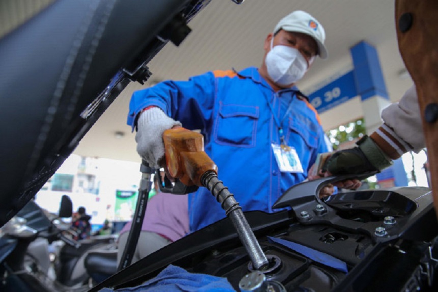 Ngày mai 11/5, giá xăng dự báo sẽ vượt mốc 30.000 đồng/lít