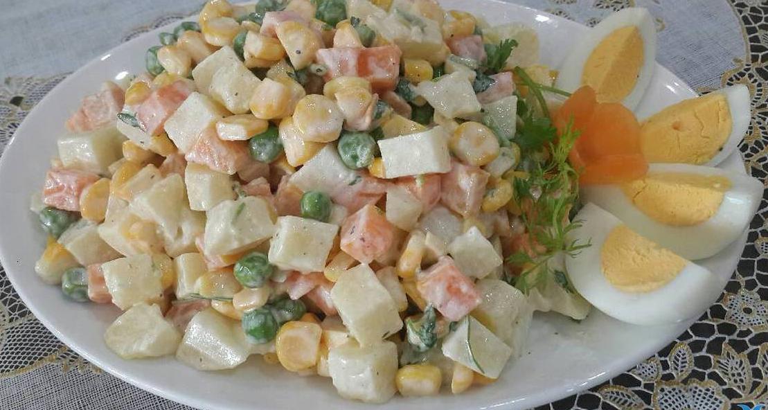 Salad Nga là loại salad 'quen mặt đặt tên' với người Việt Nam.