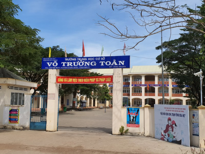 Trường THCS Võ Trường Toản nơi nữ sinh T. theo học.