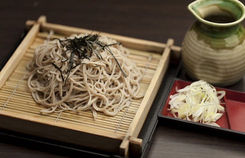 Loại mỳ sợi dài truyền thống đặc biệt được ưa thích trong đêm giao thừa tại Nhật Bản.