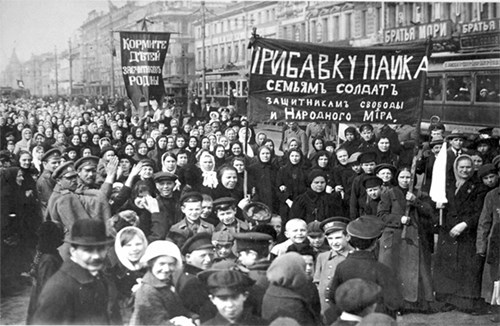 Cuộc biểu tình của phụ nữ tại Nga năm 1917 là sự kiện đánh dấu ngày 8/3 được chọn là ngày quốc tế phụ nữ chính thức.