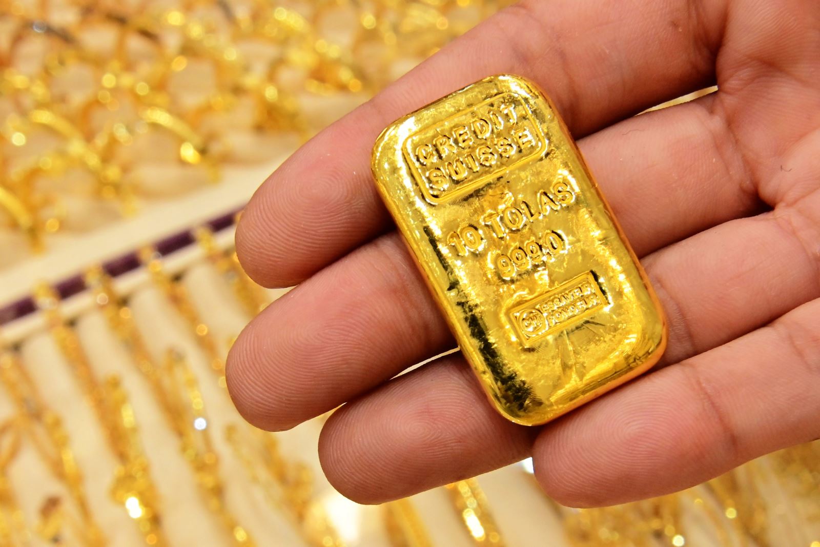 Giá vàng hôm nay 22/3: Đồng USD mạnh lên khiến giá vàng quay đầu giảm