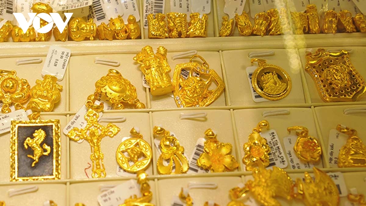 Giá vàng hôm nay 24/3: USD lại tăng kéo giá vàng biến động trái chiều