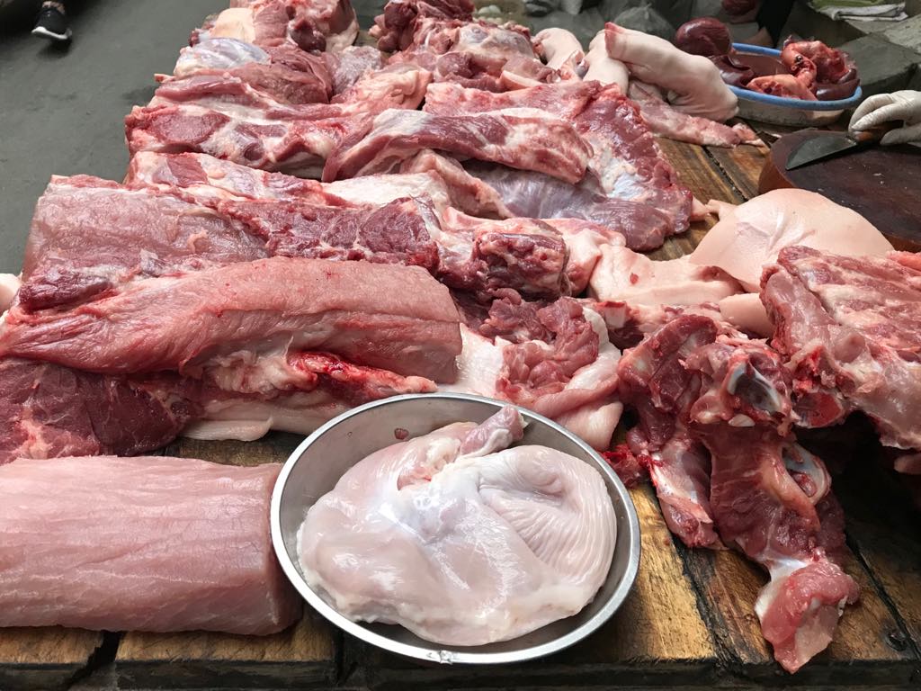 Giá thịt lợn hơi hôm nay 26/3: Thị trường bình yên, tăng giảm nhỏ giọt tại vài địa phương - Ảnh 2