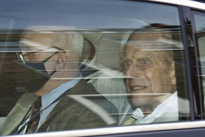 Những hình ảnh cuối cùng khi Hoàng thân Philip trở về nhà của ông với Nữ hoàng sau thời gian dài điều trị.