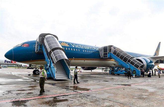 Toàn bộ nhân sự Vietnam Airlines 'bay' nửa mức lương, hãng hàng không quốc gia 'kêu cứu' vì khoản lỗ khổng lồ - Ảnh 2