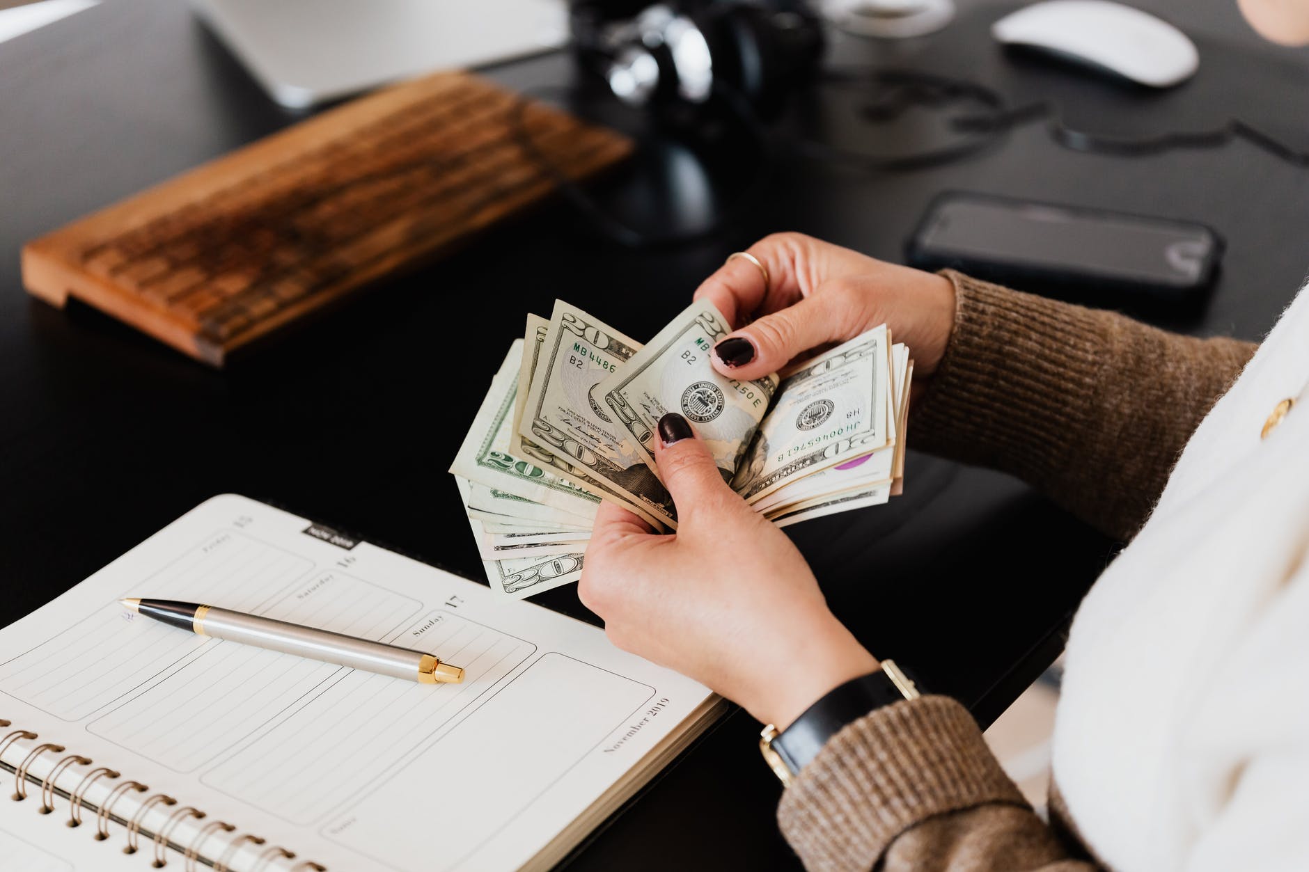 Tỷ giá USD hôm nay 22/4: Đồng USD xuống thấp nhất trong 2 tháng qua