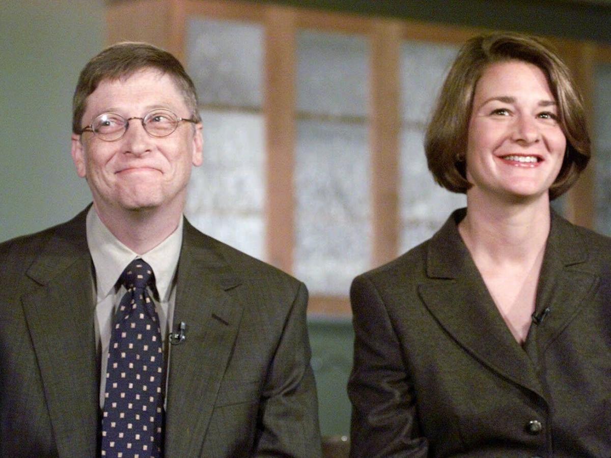 Cả hai lập Quỹ Bill and Melinda Gates năm 2000.