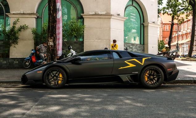Lamborghini Murcielago SV độc nhất Việt Nam xuất hiện trở lại trên đường phố Sài Gòn - Ảnh 2
