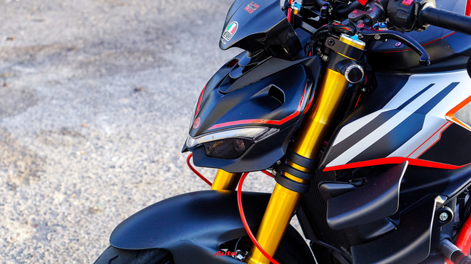 Bản độ Ducati Streetfighter V4 hoành tráng tiêu tốn tới cả tỷ đồng để 'lên đồ chơi' - Ảnh 4
