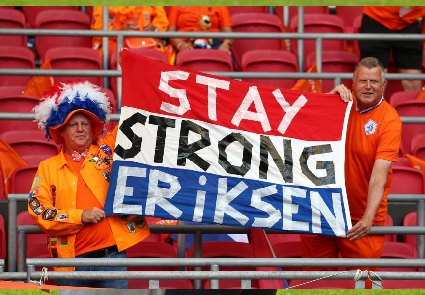 Các CĐV Hà Lan gửi lời động viên tới tiền vệ Eriksen, người từng có thời gian thi đấu thành công tại Hà Lan trong màu áo Ajax Amsterdam.