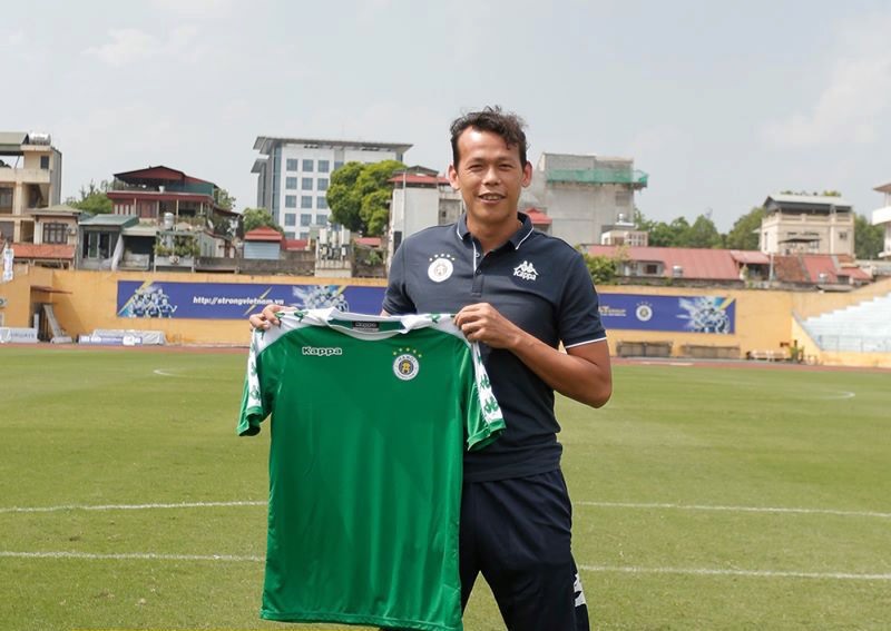 Bùi Tấn Trường quay lại V-League trong màu áo Hà Nội FC.