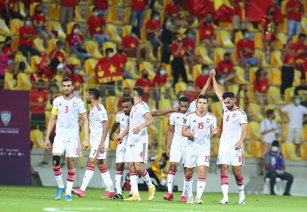 Kết quả trận đấu Việt Nam 2 - 3 UAE: Người thắng cũng vui mà kẻ thua cũng "sướng", đội tuyển Việt Nam chính thức đoạt vé vào vòng loại thứ 3