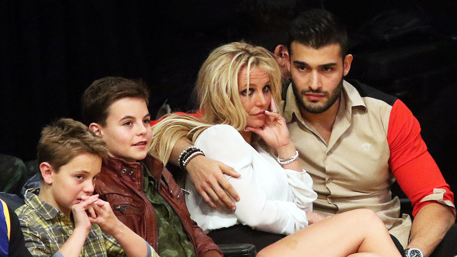 Britney chỉ được gặp bạn trai và hai con khi được phép.