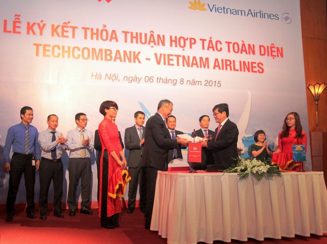 Techcombank thực sự đã quên đi 'thời mặn nồng' để  'tuyệt tình' với Vietnam Airlines  - Ảnh 3