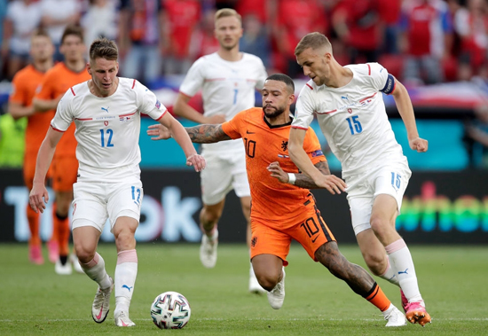Kết quả EURO 2020: Hà Lan 0-2 Czech, thẻ đỏ ngớ ngẩn và điểm kết đáng tiếc cho 'Cơn lốc màu da cam' - Ảnh 1