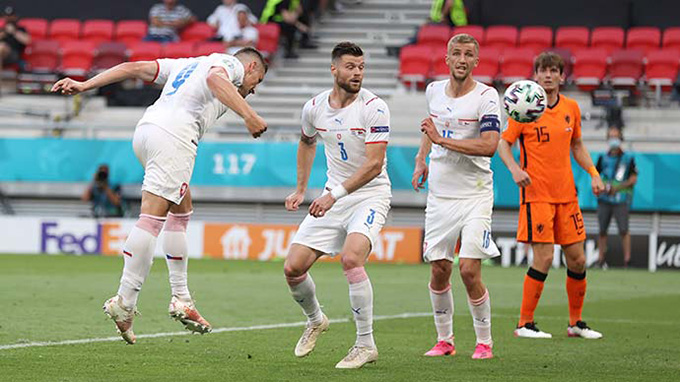 Kết quả EURO 2020: Hà Lan 0-2 Czech, thẻ đỏ ngớ ngẩn và điểm kết đáng tiếc cho 'Cơn lốc màu da cam' - Ảnh 4