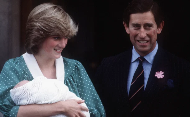 Nhìn lại những khoảnh khắc đáng nhớ nhất trong cuộc đời Công nương Diana - Ảnh 7