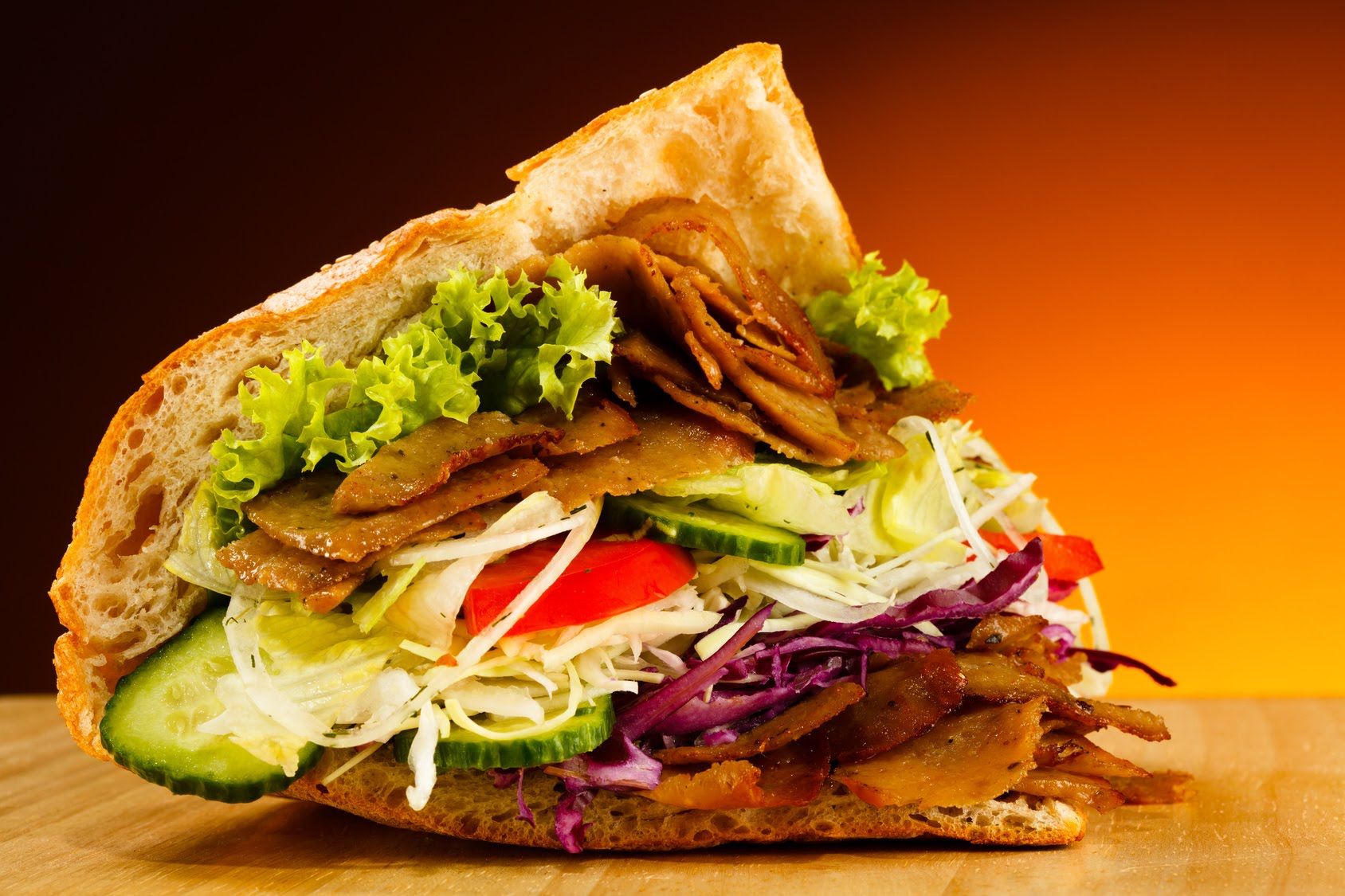 Huyền thoại bánh mì Thổ Nhĩ Kỳ: Doner Kebab.