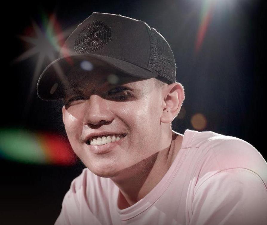 Phạm Nguyên Ngọc là ca sĩ đang bắt đầu có dấu ấn tại thị trường nhạc Việt.