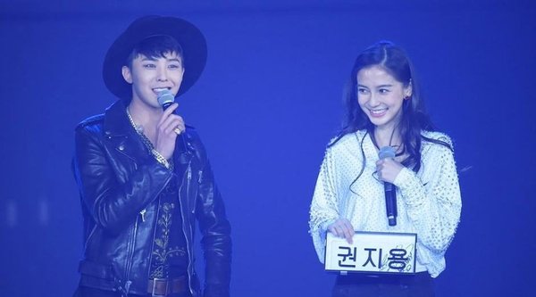 Những Idol Cbiz đình đám 'mê đắm' các ngôi sao Kpop nổi tiếng nào?