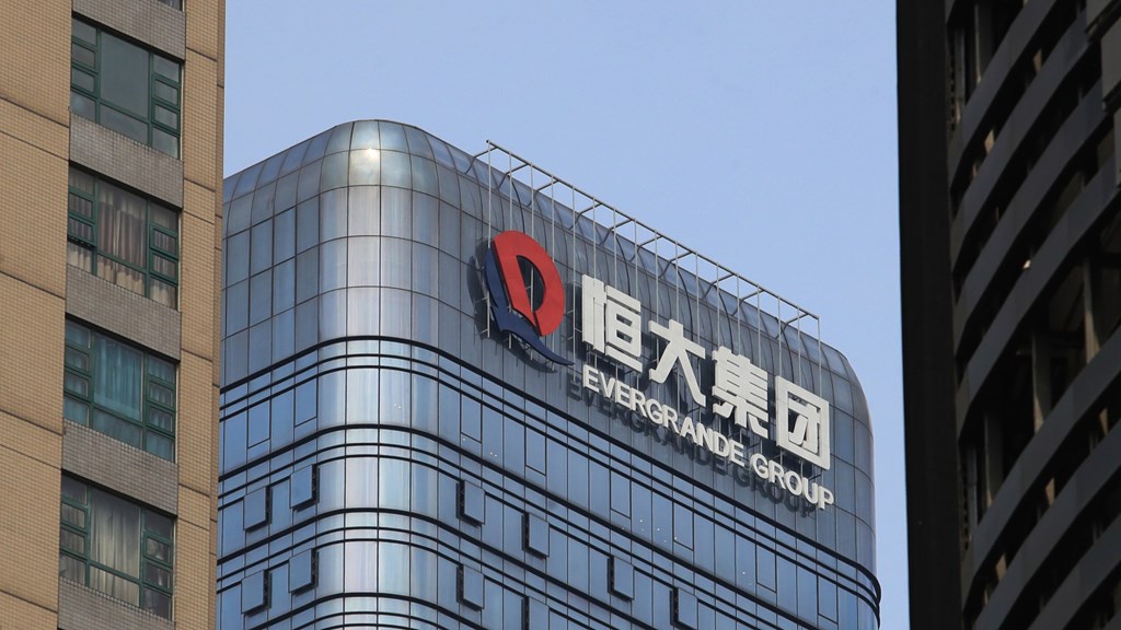 Tập đoàn 'siêu nợ' Evergrande ôm các khoản vay 300 tỷ USD và nguy cơ vỡ nợ