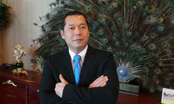 Ông Nguyễn Quốc Toàn, con trai và là chủ tịch HĐQT Ngân Hàng Nam Á bị chính bố mình là ông Nguyễn Chấn tố cáo.