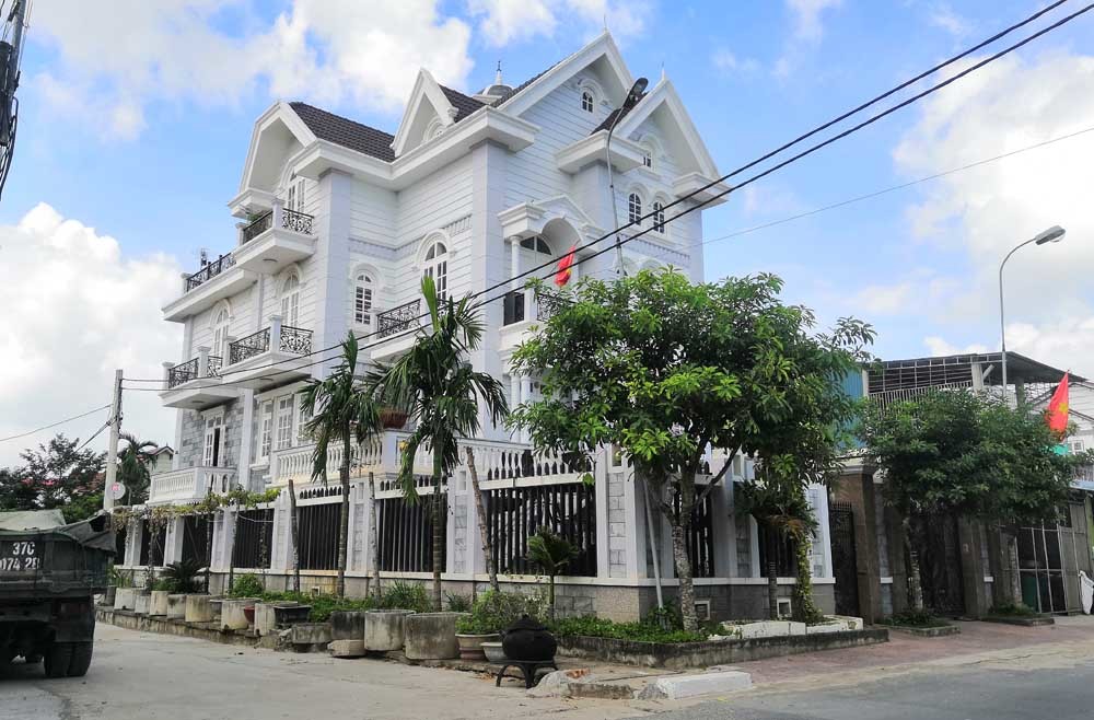 Làng 'triệu phú' nhờ buôn thịt lợn, bán đồng nát