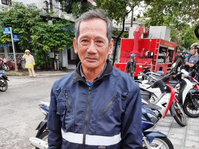 Ông Nguyễn Khai, một trong 2 người may mắn thoát nạn.