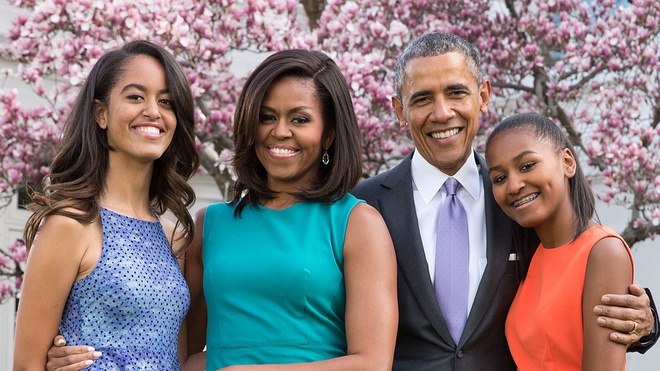 Barack Obama cũng từng khen ngợi vợ và các con mình trong một cuộc phỏng vấn với InStyle.