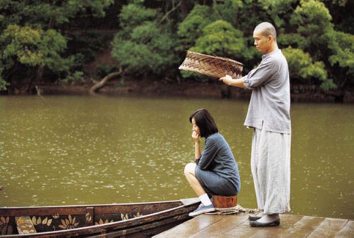 'Xuân, hạ, thu, đông rồi lại xuân' (2003) cũng là một bộ phim điện ảnh ăn khách nhất của Kim Ki-duk.