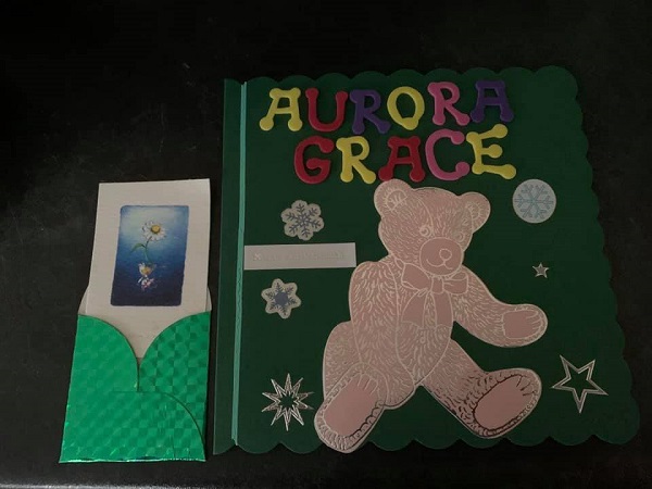 Tấm thiệp gửi cho Aurora-Grace.