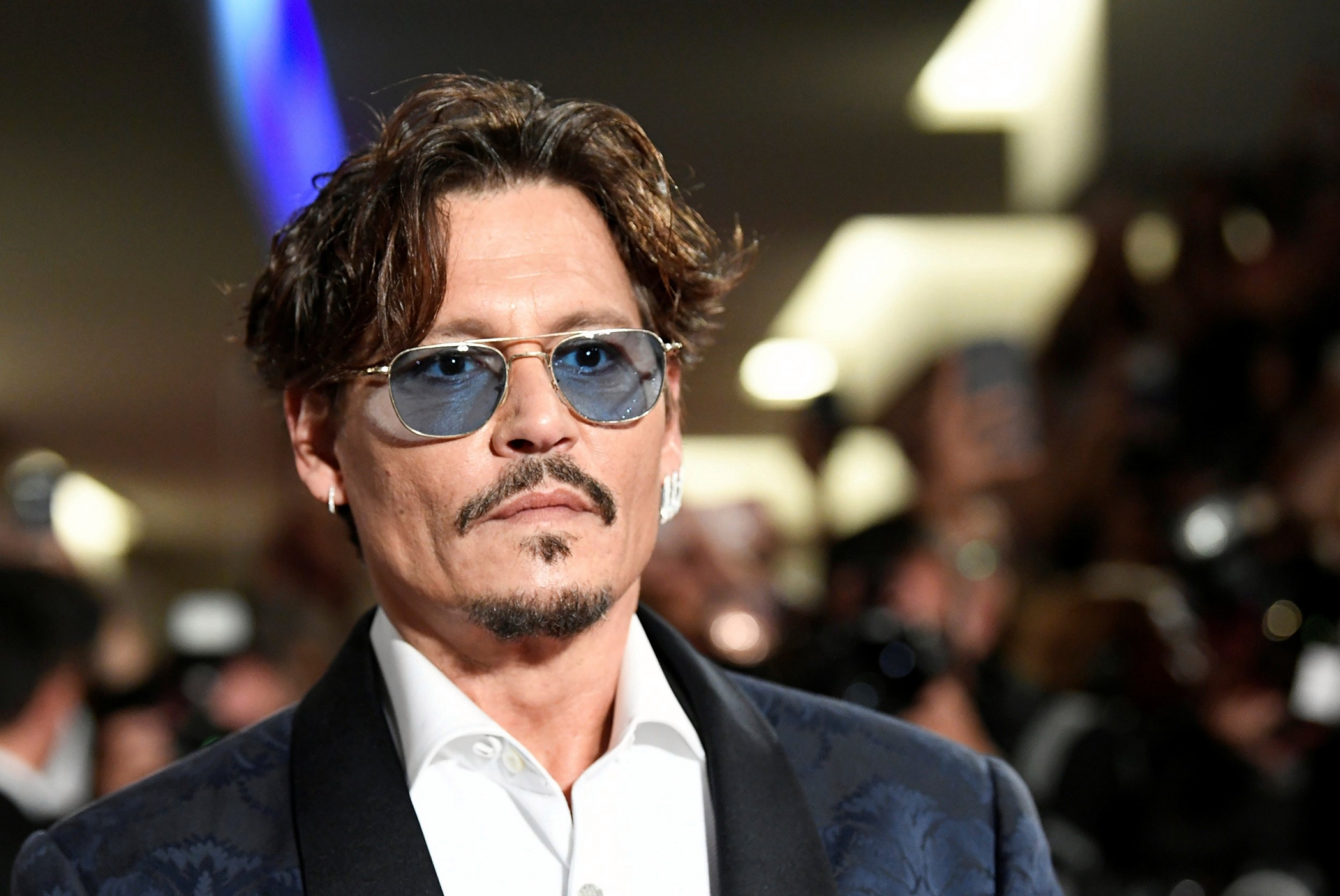 Johnny Depp sinh năm 1963, là diễn viên người Mỹ từng 3 lần được đề cử giải Oscar.