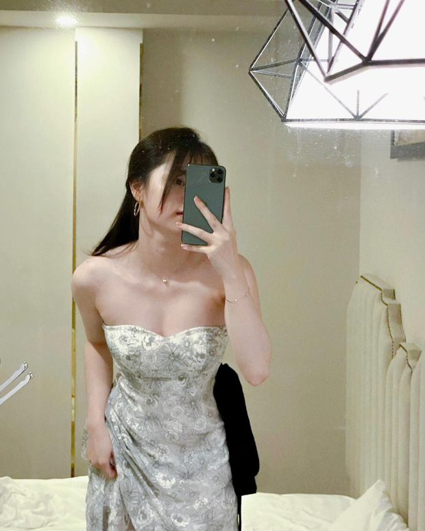 Huỳnh Anh khoe vóc dáng xinh đẹp trong bộ váy gợi cảm.