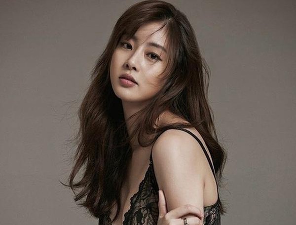 Sau giảm thành công gần 25kg, nữ diễn viên mới chính thức 'lột xác' thành một trong những người đẹp hàng đầu Hàn Quốc.