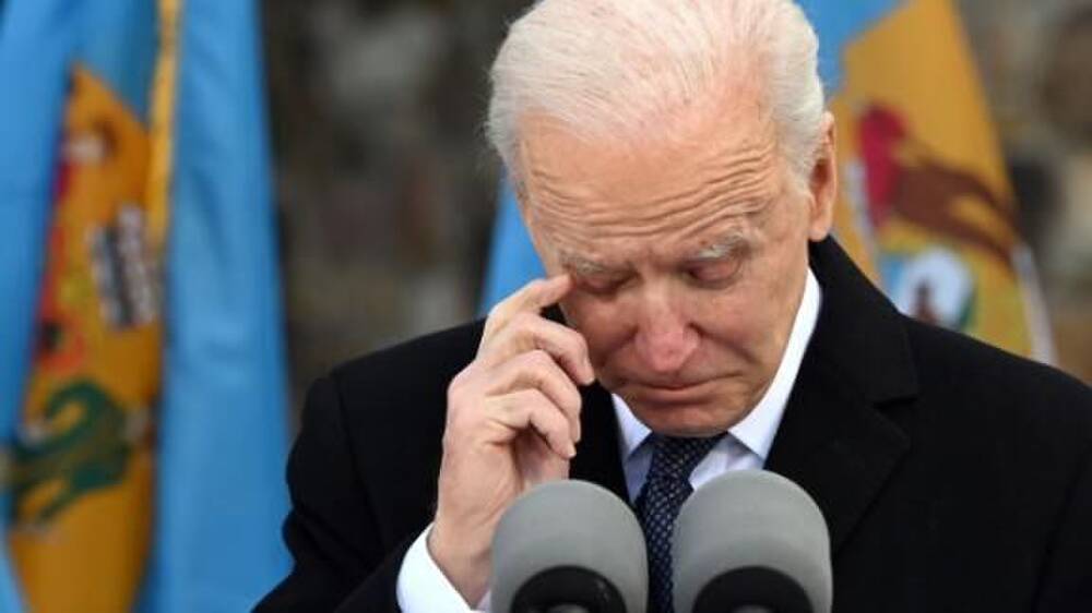 Joe Biden bật khóc trước ngày lễ nhậm chức vì hối tiếc không gặp được con trai quá cố.
