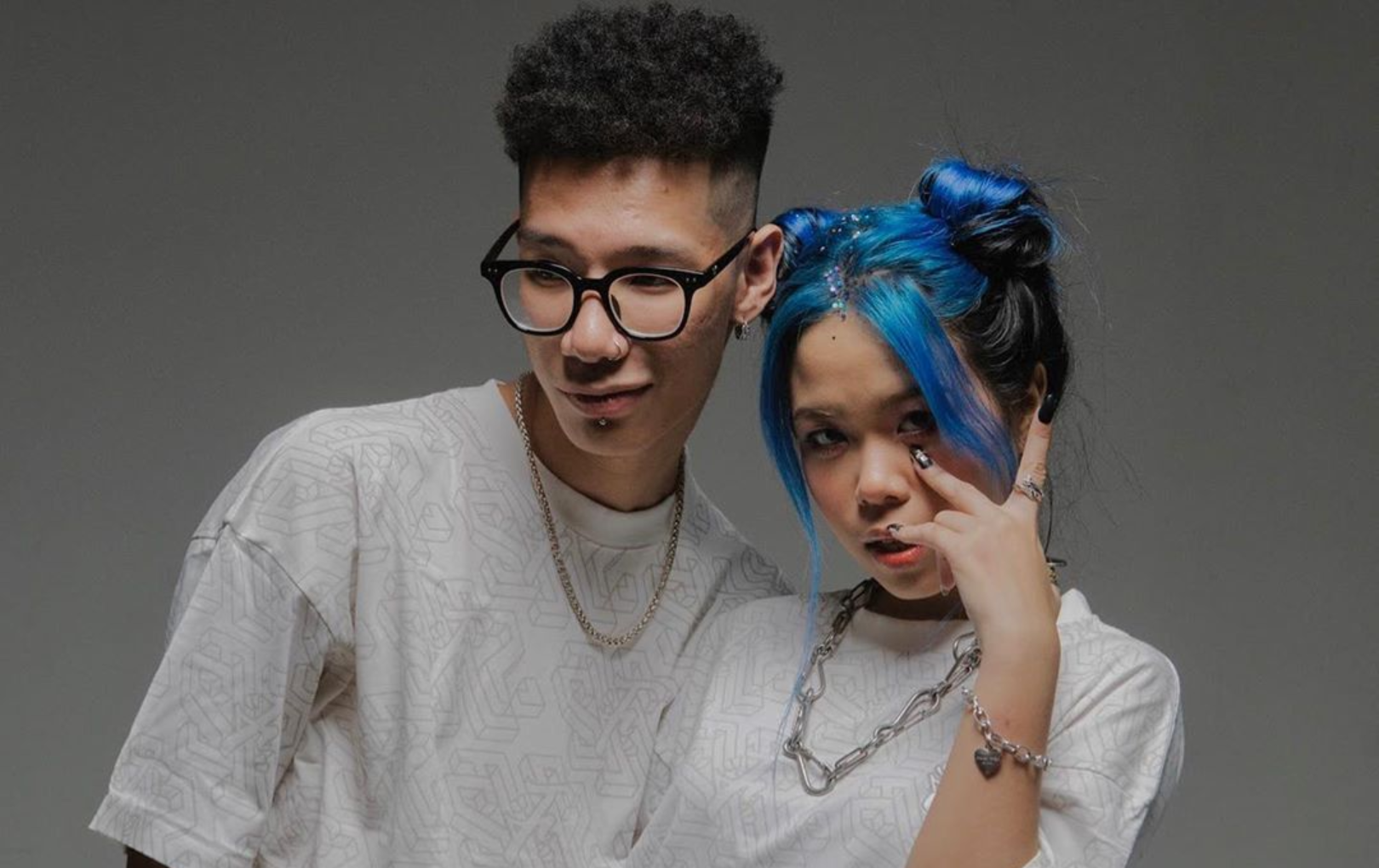 TLinh (Rap Việt) khoe ảnh cực ngọt chúc mừng sinh nhật bạn trai MCK