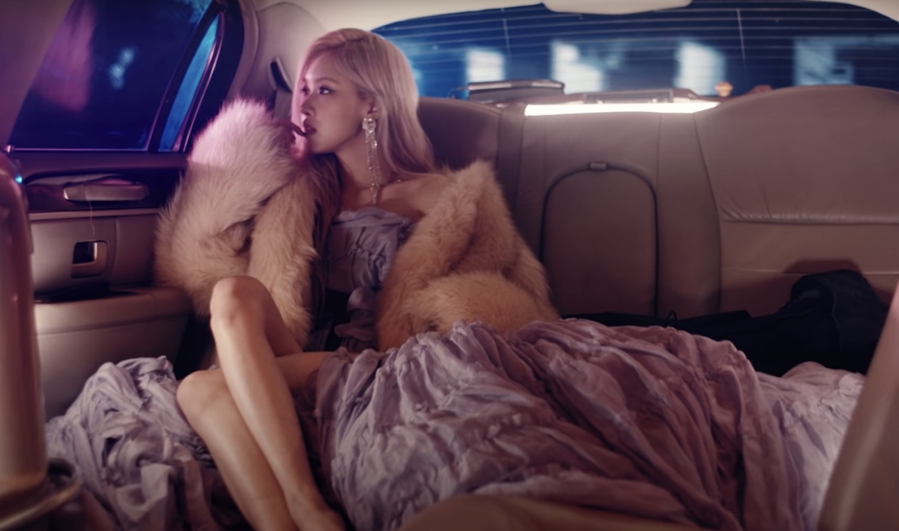 Thực hư thông tin Rosé (BLACKPINK) đổi ngày ra mắt MV solo thành 12/12 