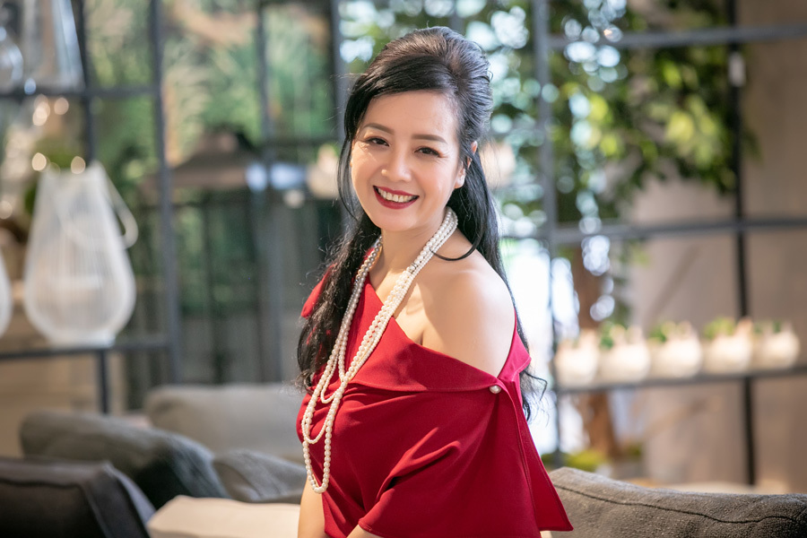 Nghệ sĩ Chiều Xuân kỉ niệm 34 năm ngày cưới, hé lộ nhan sắc ngày làm cô dâu