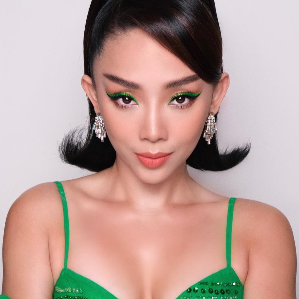 Tóc Tiên đang là một trong những nữ ca sĩ nổi tiếng và được khán giả Việt yêu mến.