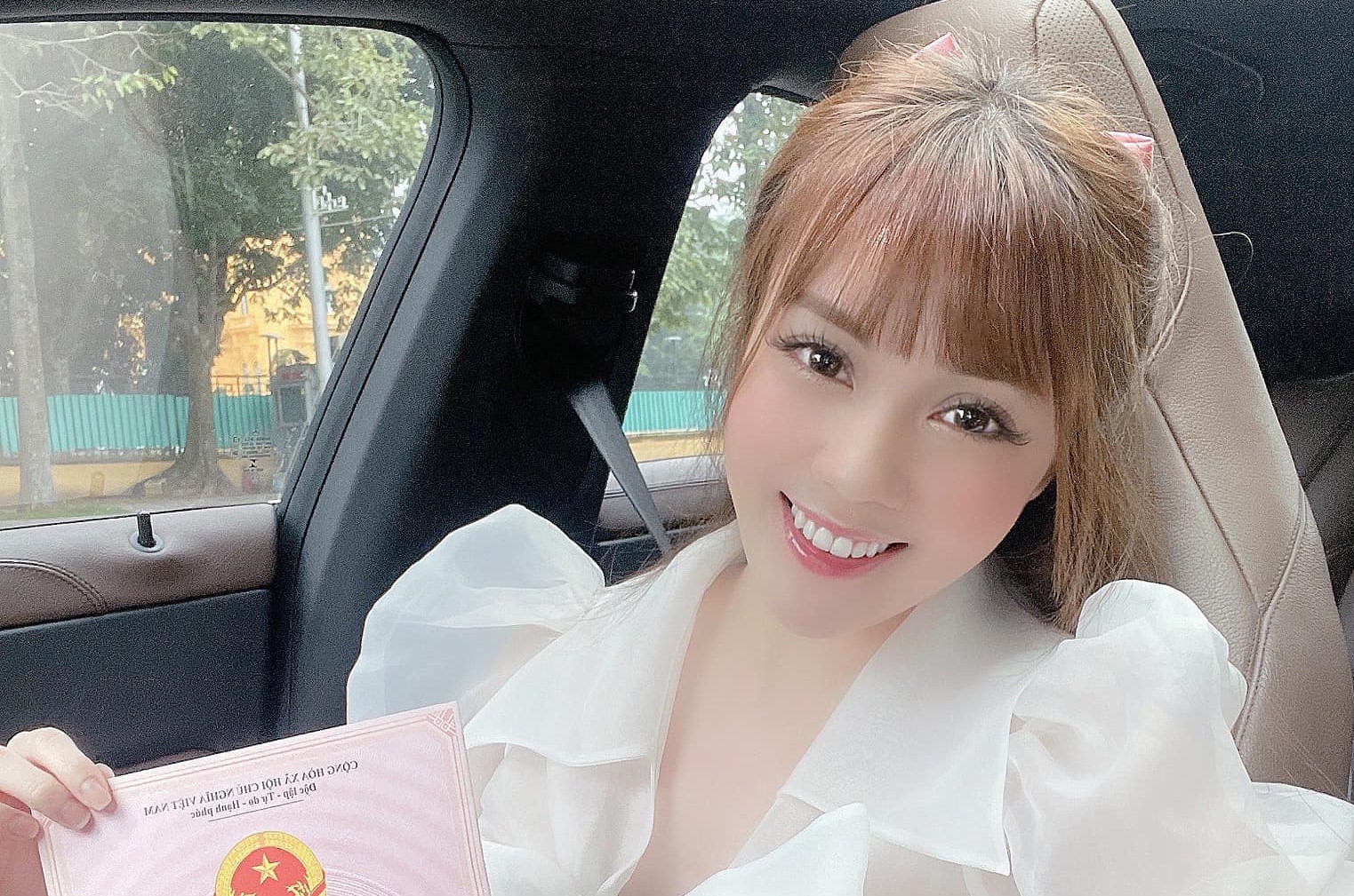 Hậu lùm xùm ly hôn với chồng cũ Trọng Hưng, Âu Hà My khoe thành tích "tiền tỷ" ở tuổi 27