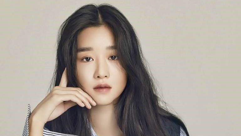 Seo Ye Ji tiếp tục vướng nghi vấn làm giả học vấn sau ồn ào điều khiển bạn trai cũ và bạo lực học đường
