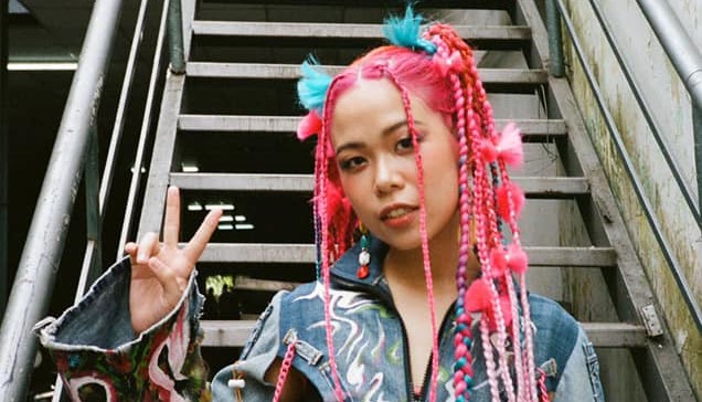 Tlinh (Rap Việt) gây bất ngờ với gương mặt mộc khác xa hình tượng cá tính thường ngày