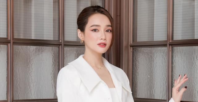 Nhã Phương có động thái đầu tiên trên mạng xã hội sau lùm xùm với đạo diễn phim