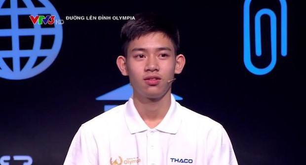 Nữ sinh cấp 3 "khịa" sinh viên Bách Khoa "có học giỏi không", và cái kết đụng phải cựu thí sinh Olympia