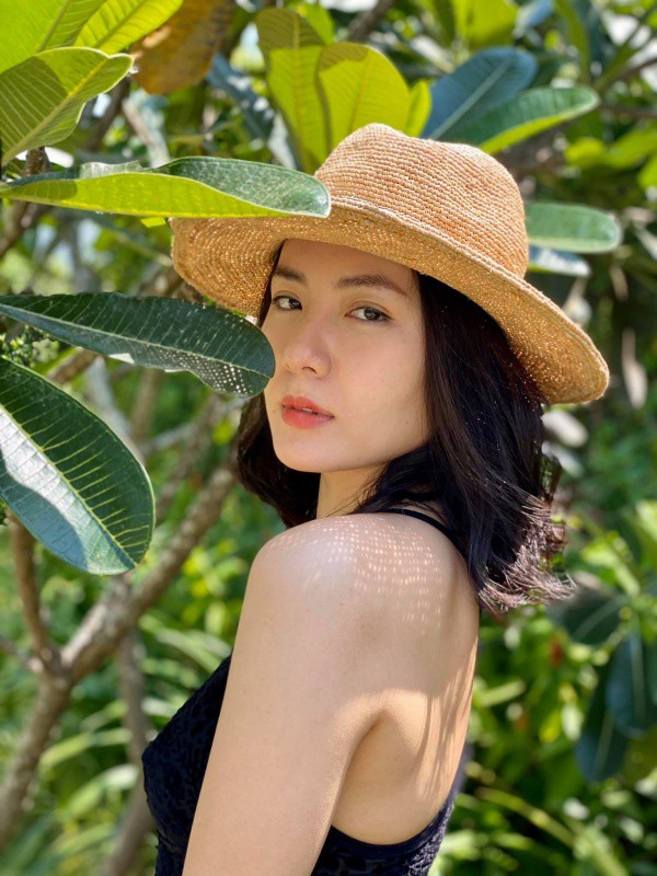 Phương Linh được biết đến là nữ ca sĩ thực lực của showbiz Việt có vẻ ngoài xinh đẹp và vóc dáng đáng ngưỡng mộ.