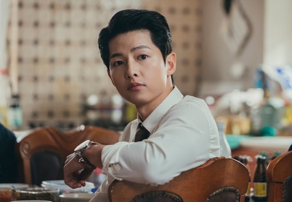 Nếu đồng ý tham gia, Song Joong Ki sẽ vào vai nam chính là con trai út của một gia đình tài phiệt. 